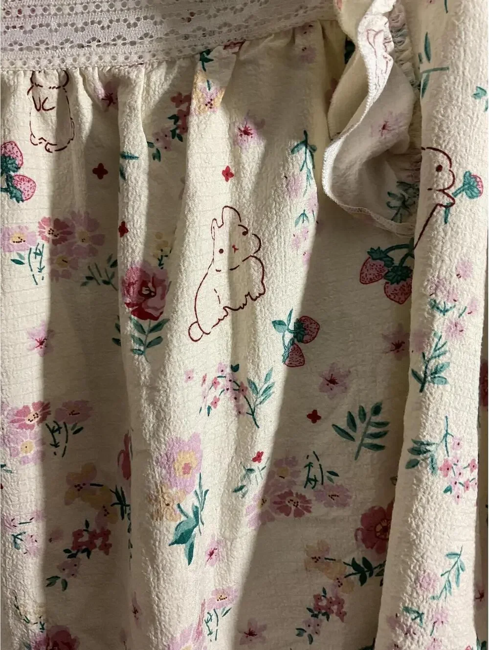 Boutique Lightweight Floral and Bunny Print Pajama Set with Ruffle Trim L - Picture 5 of 10
